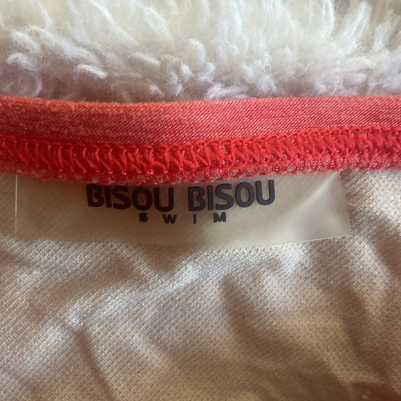 Bikini - Picture 2 of 2